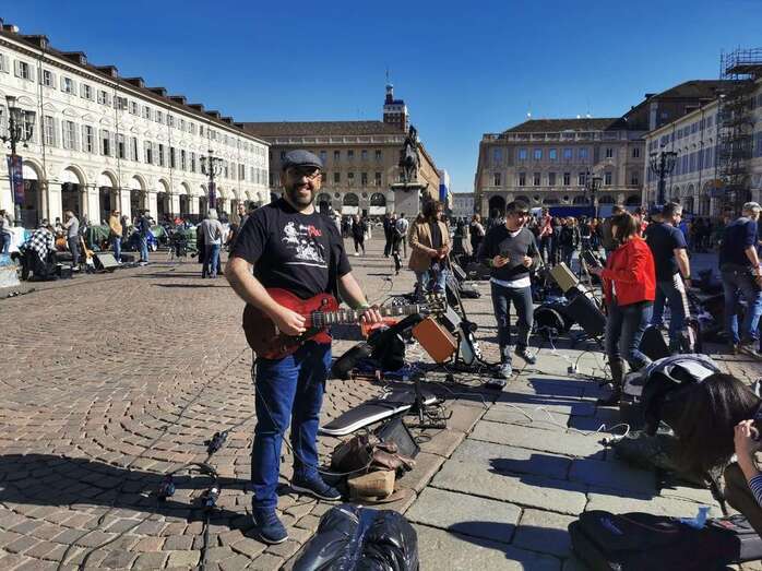 Manuel Collado en la plaza San Carlo de Turín